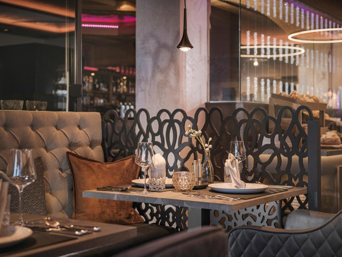 Hotel Bergkristall Zillertal - Adults Only 14 Years Plus Хиппах Экстерьер фото