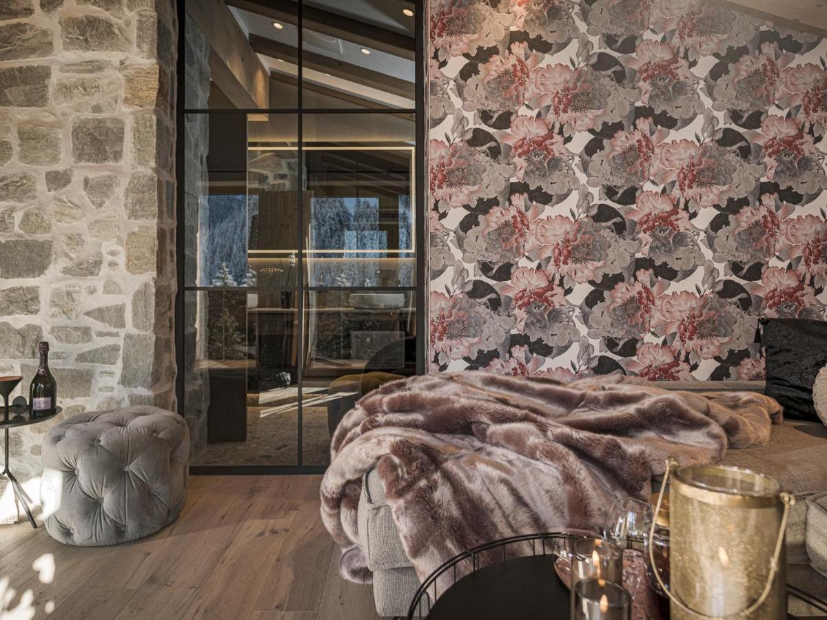 Hotel Bergkristall Zillertal - Adults Only 14 Years Plus Хиппах Экстерьер фото