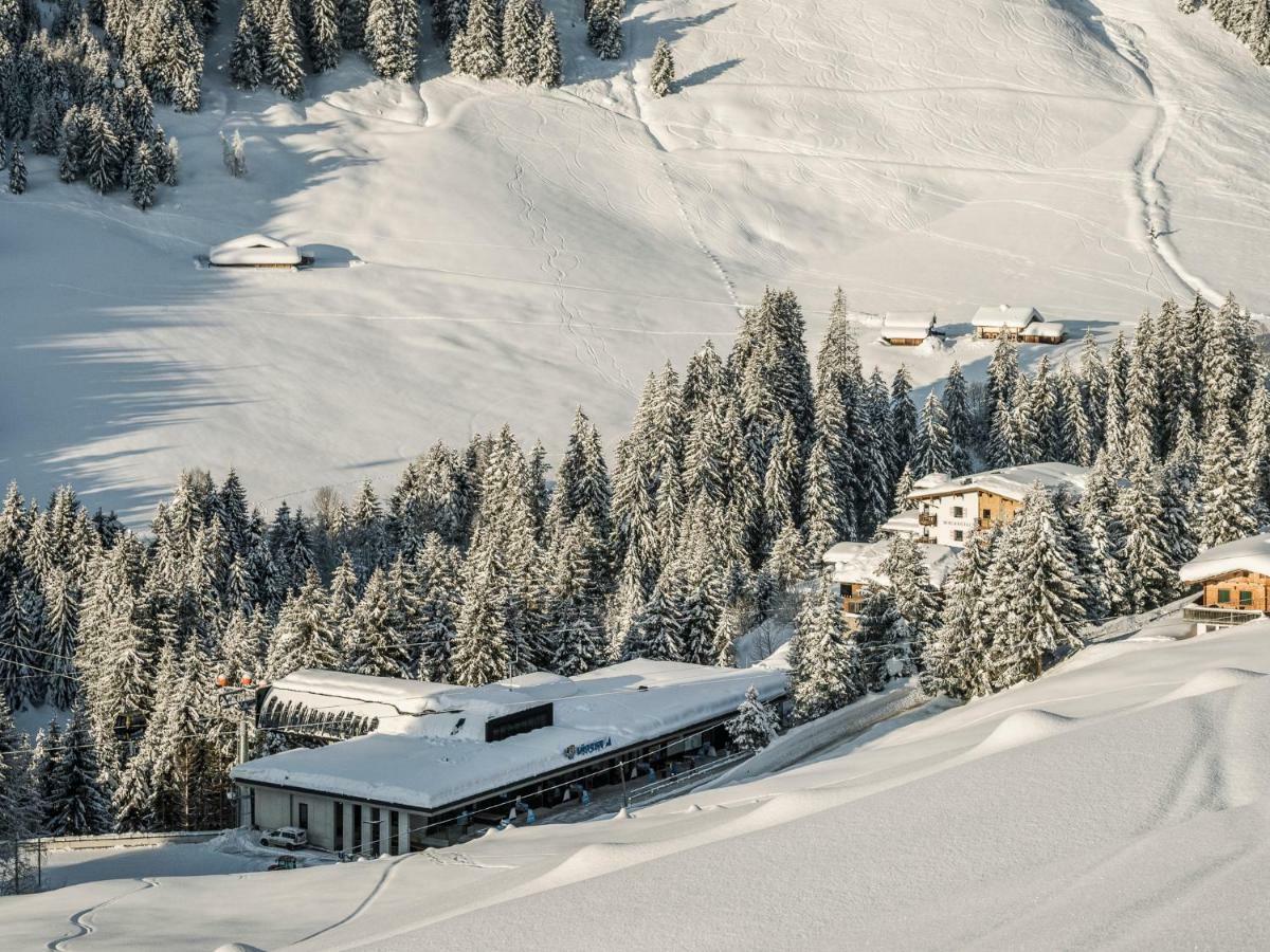 Hotel Bergkristall Zillertal - Adults Only 14 Years Plus Хиппах Экстерьер фото